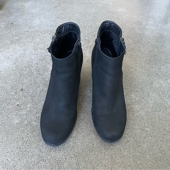 Ecco Suede Ankle Boots - Picture 3 of 5